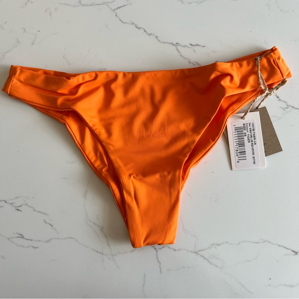 Free People x Toast signature low rise hipster bottom | size XS | color tiger